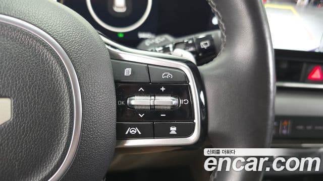 Kia Carnival 2024 — Фото 16/20