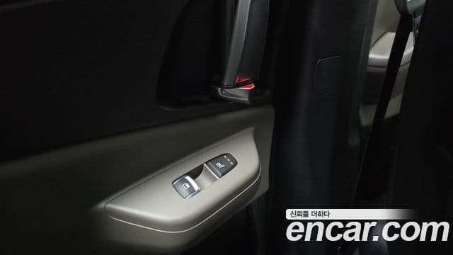 Kia Carnival 2024 — Фото 19/20