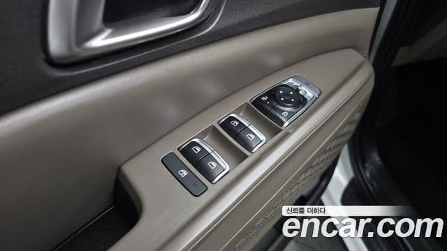 Kia Carnival 2024 — ფოტო 30/35