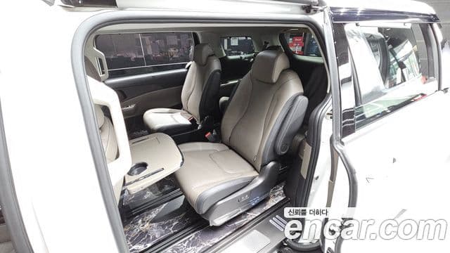 Kia Carnival 2025 — Фото 11/20