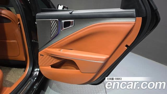 Kia K8 2025 — Photo 12/41