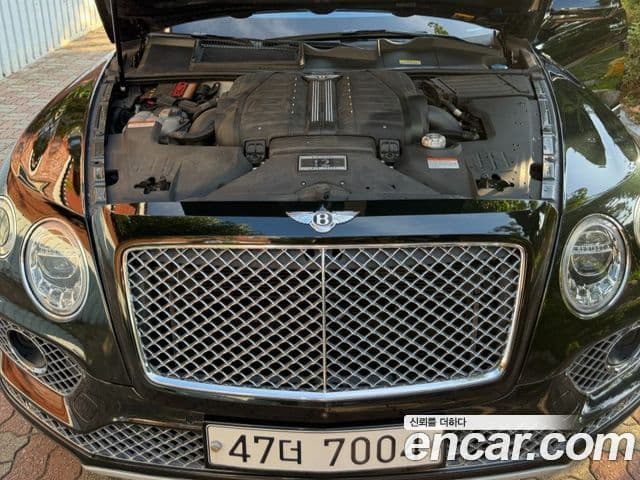 Bentley Bentayga 2018 — Photo 7/7
