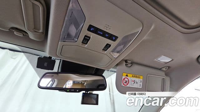 Toyota RAV4 2022 — Şəkil 29/33
