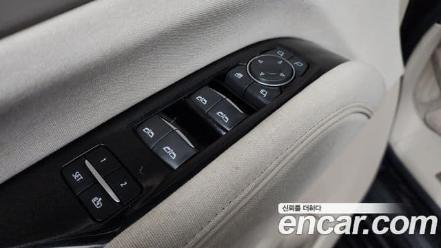 Cadillac Escalade 2021 — ფოტო 9/37