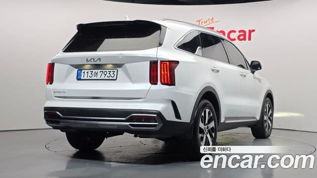 Kia Sorento 2022 — Фото 2/20