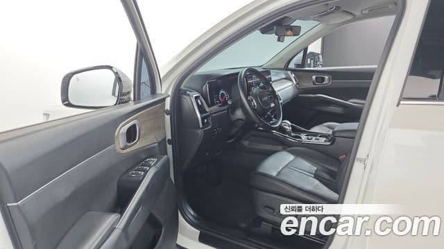 Kia Sorento 2022 — Фото 11/20