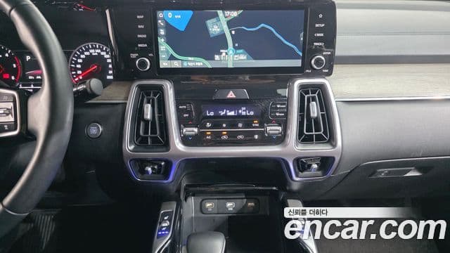 Kia Sorento 2022 — Фото 15/20