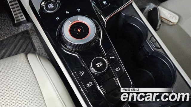 Kia Sportage 2023 — Фото 9/20