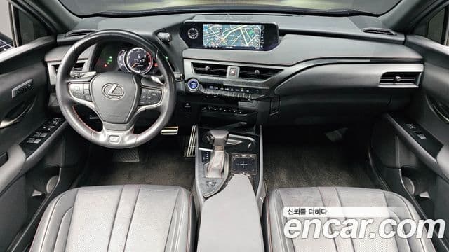 Lexus UX250h 2020 — Фото 7/20