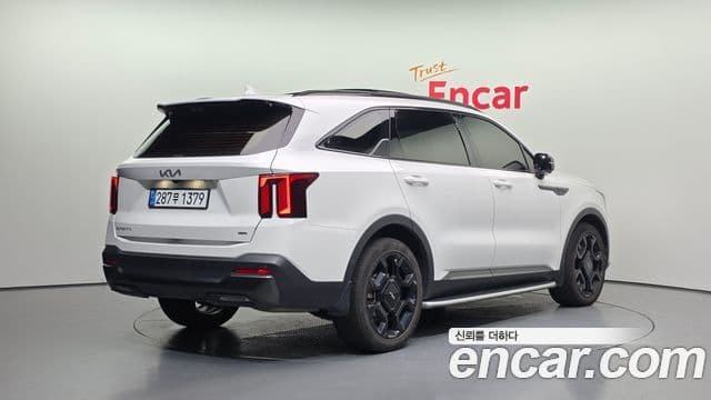 Kia Sorento 2024 — Фото 2/20