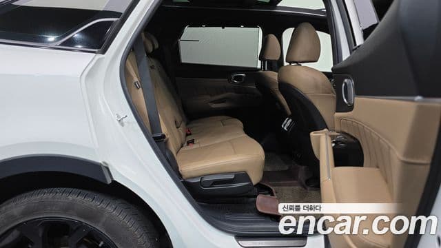 Kia Sorento 2024 — Фото 11/20