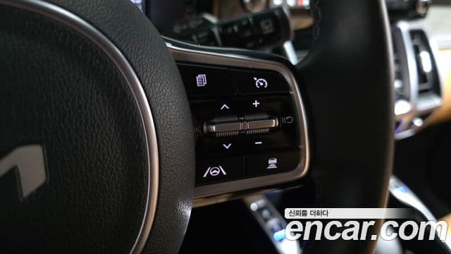 Kia Sorento 2022 — Фото 16/20