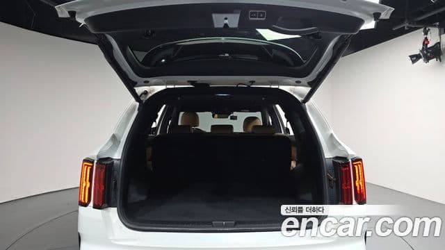 Kia Sorento 2022 — Фото 20/20