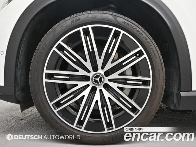 Mercedes-Benz EQE SUV 2025 — ფოტო 13/20