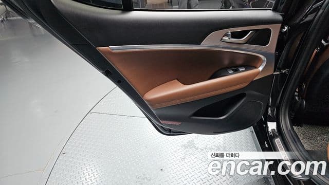Genesis G70 2018 — Photo 30/32