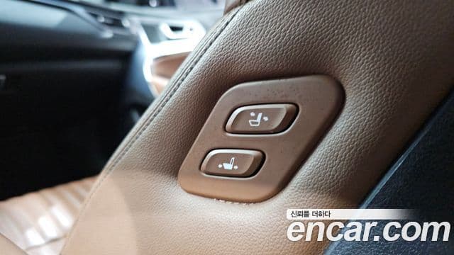 Genesis G70 2018 — Photo 3/32