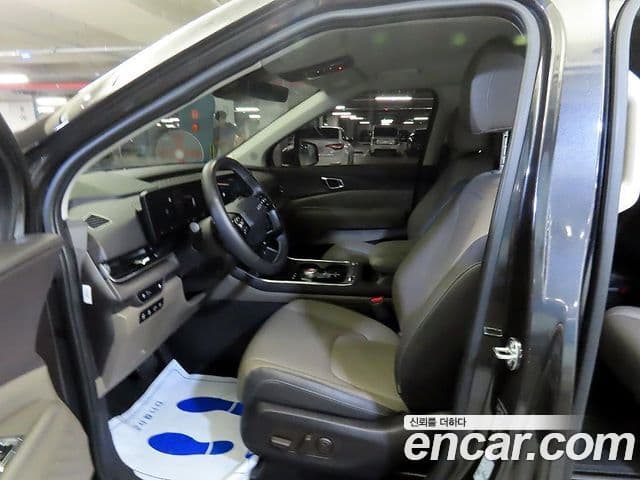 Kia Carnival 2025 — Фото 5/20