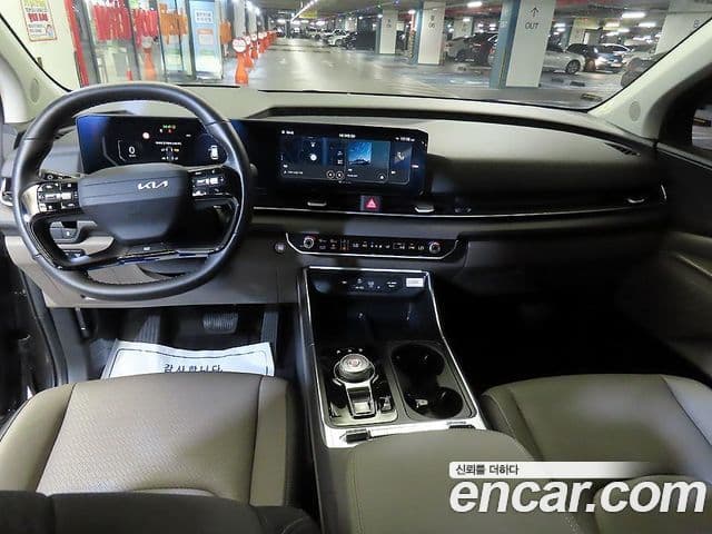 Kia Carnival 2025 — Фото 8/20