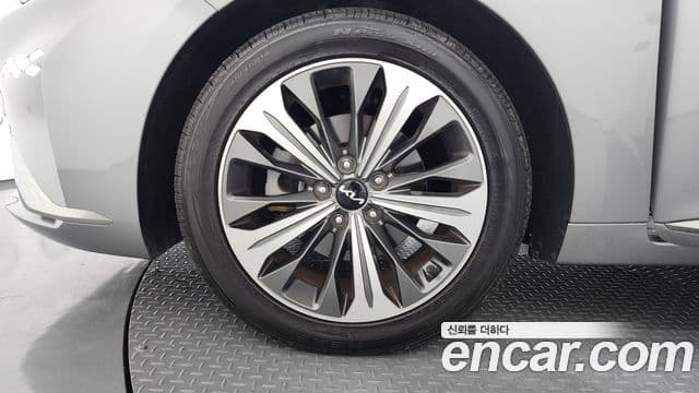 Kia K8 2022 — Photo 13/30