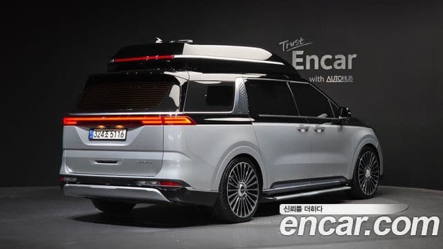 Kia Carnival 2021 — Фото 2/20