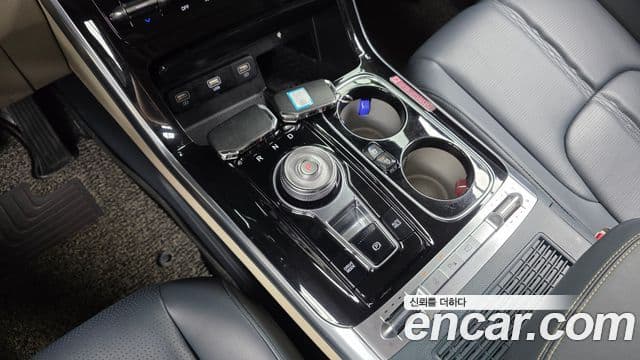 Kia Carnival 2021 — Фото 9/20