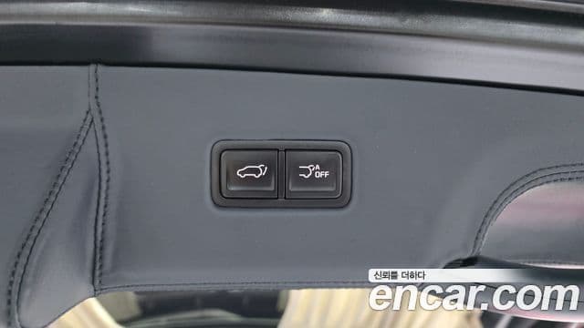 Kia Carnival 2021 — Фото 16/20