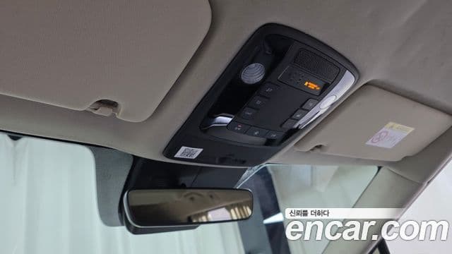 Kia Carnival 2021 — Фото 18/20