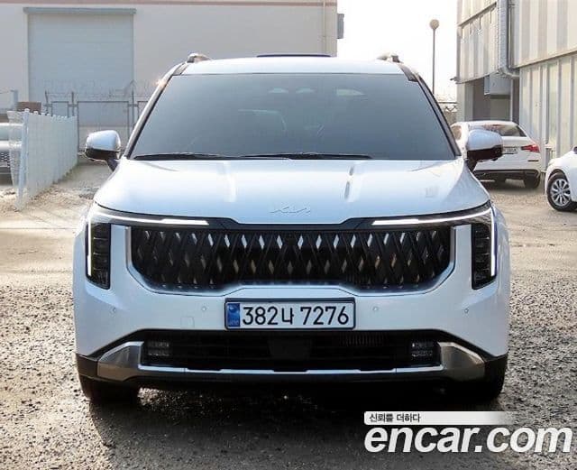 Kia Carnival 2024 — Фото 1/20