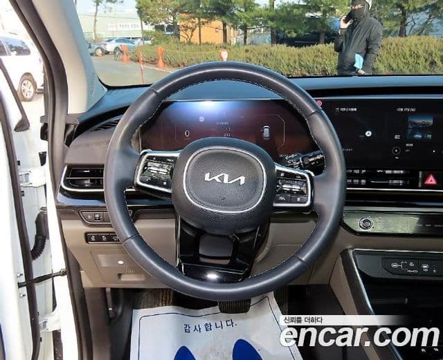 Kia Carnival 2024 — Фото 7/20