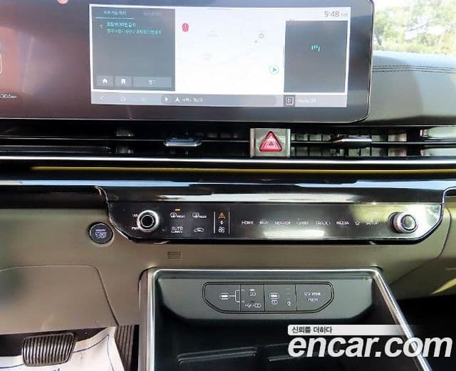Kia Carnival 2024 — Фото 16/20