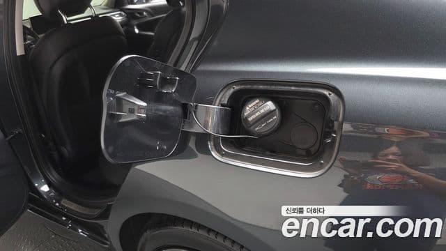 Genesis G70 2018 — Photo 12/33