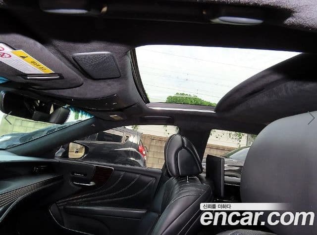 Lexus LS500h 2018 — Photo 20/20