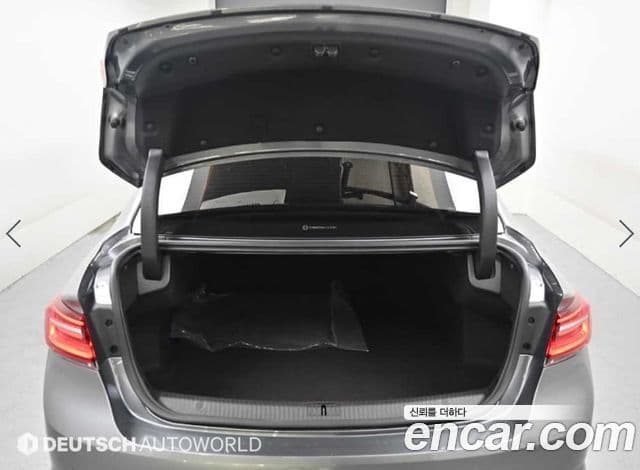 Renault Samsung SM6 2022 — Фото 19/20