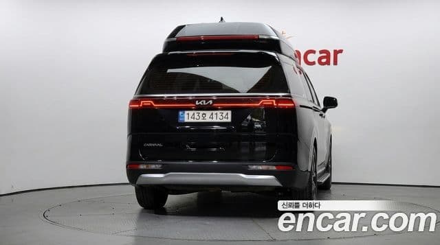 Kia Carnival 2022 — Фото 4/20