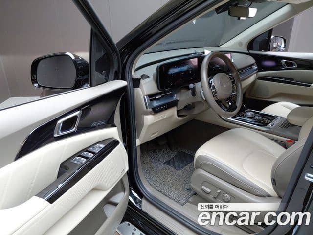 Kia Carnival 2022 — Фото 10/20
