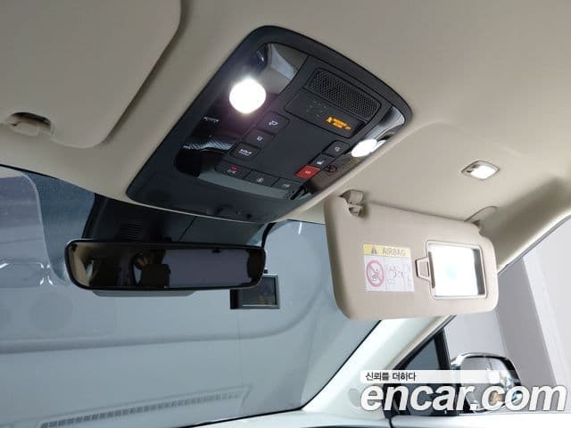 Kia Carnival 2022 — Фото 16/20