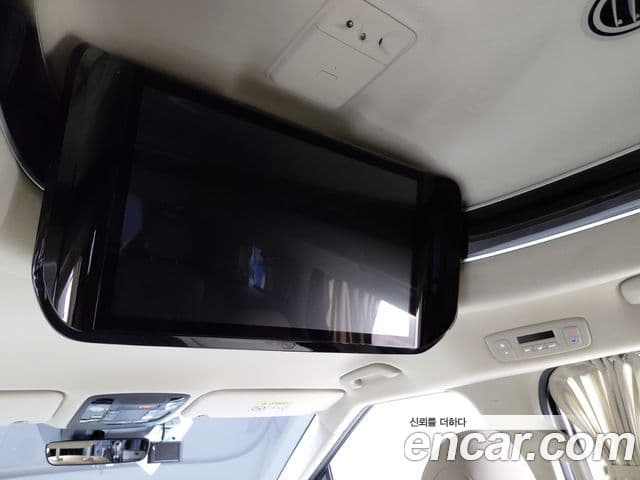 Kia Carnival 2022 — Фото 17/20