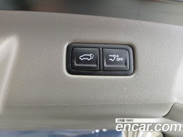 Kia Carnival 2022 — Фото 19/20
