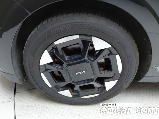 Kia Carnival 2023 — Фото 5/20