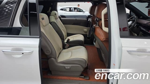 Kia Carnival 2024 — Фото 11/20