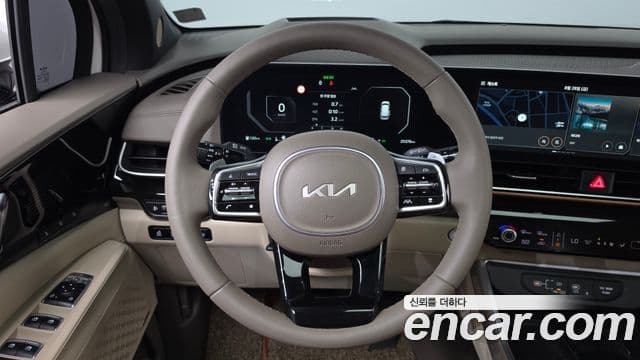 Kia Carnival 2024 — Фото 13/20