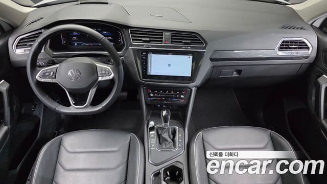 Volkswagen Tiguan 2021 — Şəkil 9/20