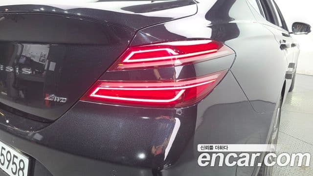 Genesis G70 2021 — ფოტო 22/37
