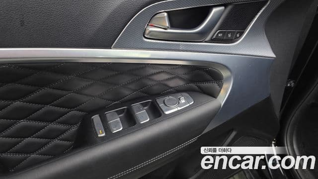Genesis G70 2021 — ფოტო 11/37