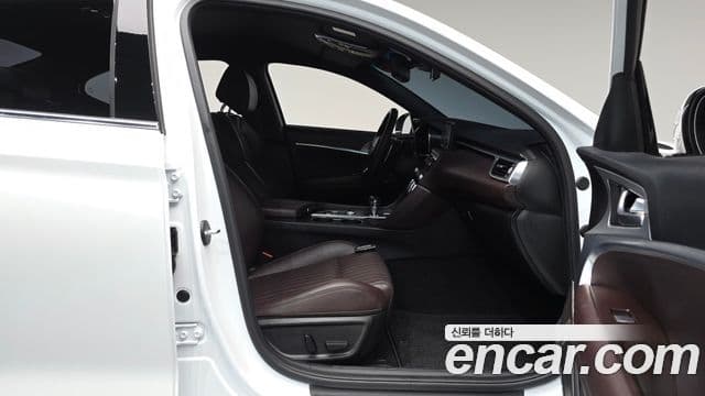 Genesis G70 2023 — Photo 26/38