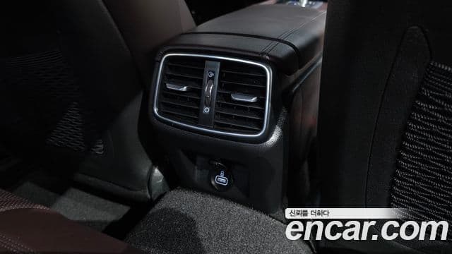Genesis G70 2023 — Photo 36/38