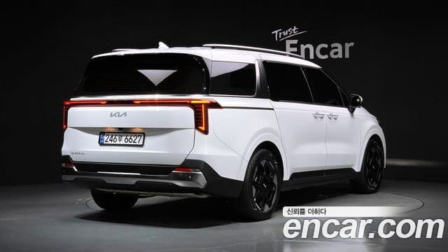 Kia Carnival 2024 — Фото 2/20