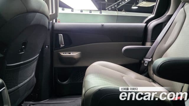 Kia Carnival 2024 — Şəkil 2/32