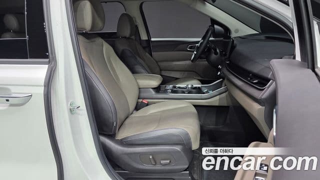 Kia Carnival 2024 — Şəkil 11/32