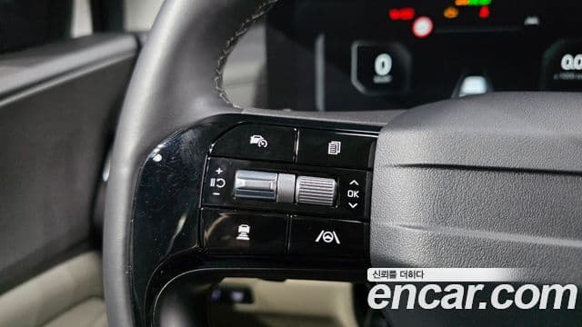 Kia Carnival 2024 — Şəkil 31/32